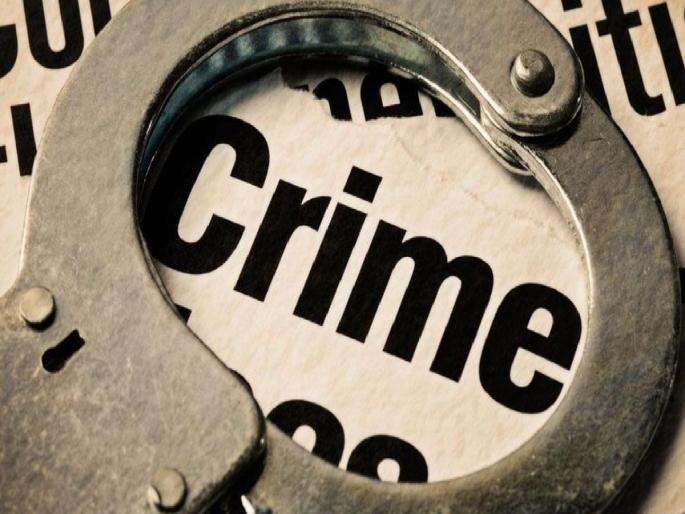 Dance teacher caught selling ganja, action taken near municipal school in Osmanupara, aurangabad | डान्स टीचरला गांजा विकताना पकडले, उस्मानुपऱ्यातील मनपा शाळेजवळ कारवाई Dance teacher caught selling ganja, action taken near municipal school in Osmanupara, aurangabad | डान्स टीचरला गांजा विकताना पकडले, उस्मानुपऱ्यातील मनपा शाळेजवळ कारवाई