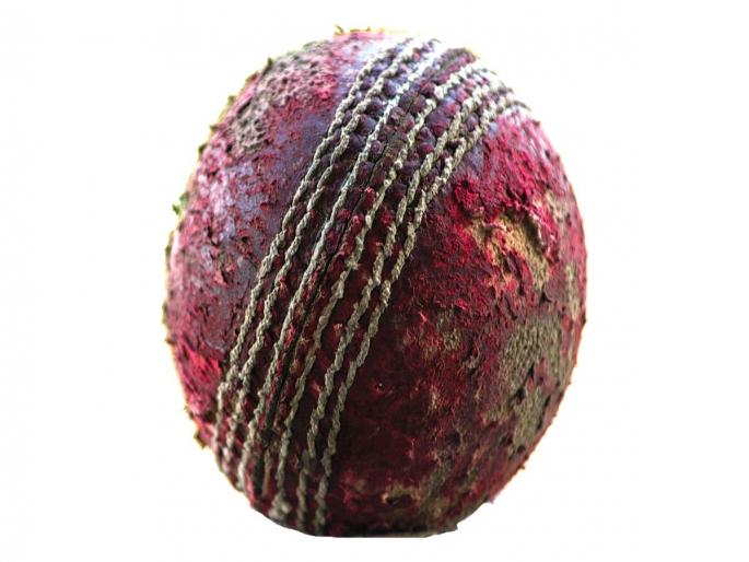 Ball tampering by australian players | कुरतडलेल्या चेंडूचे काही प्रश्न