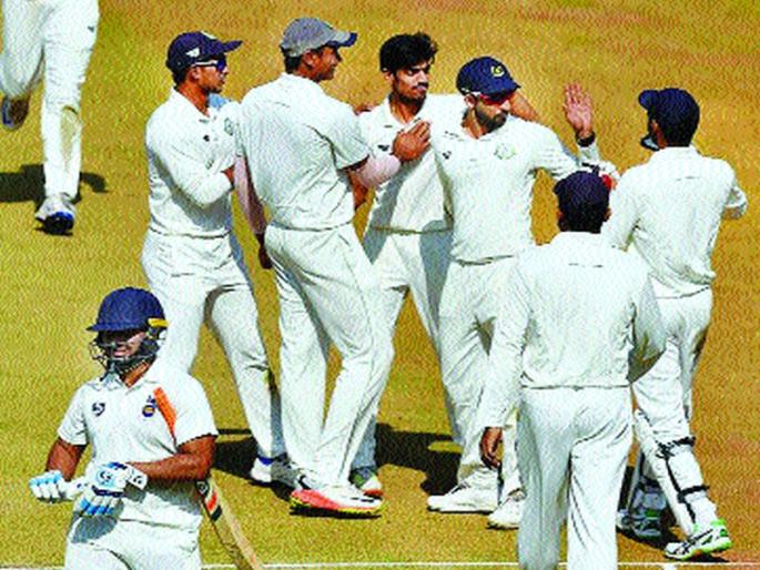 First day equals ... | पहिला दिवस बरोबरीचा ठरला...