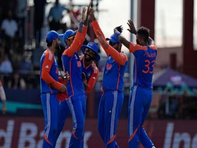 Pune residents deprived of tickets for India England match Claims 99 percent ticket sales online | India VS England T20 Match: भारत-इंग्लंड सामन्यासाठी पुणेकर तिकिटांपासून वंचित; ऑनलाइन ९९ टक्के तिकीट विक्रीचा दावा Pune residents deprived of tickets for India England match Claims 99 percent ticket sales online | India VS England T20 Match: भारत-इंग्लंड सामन्यासाठी पुणेकर तिकिटांपासून वंचित; ऑनलाइन ९९ टक्के तिकीट विक्रीचा दावा