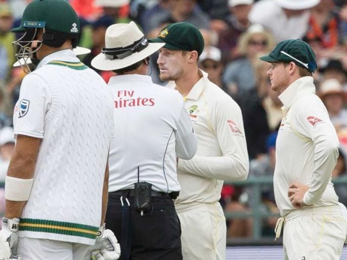 Ball Tampering : Where are the ethics In cricket lost? | Ball Tampering : कुठे हरवली क्रिकेटमधील सभ्यता? Ball Tampering : Where are the ethics In cricket lost? | Ball Tampering : कुठे हरवली क्रिकेटमधील सभ्यता?
