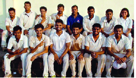 Nagala Park Youth Team Winners - Sri Sri T-20C Group Cricket Tournament; Akshay Bhee's all-round performance | नागाळा पार्क युवक मंडळ विजेता-श्री श्री टी-२० क गट क्रिकेट स्पर्धा; अक्षय भिडेची अष्टपैलू कामगिरी Nagala Park Youth Team Winners - Sri Sri T-20C Group Cricket Tournament; Akshay Bhee's all-round performance | नागाळा पार्क युवक मंडळ विजेता-श्री श्री टी-२० क गट क्रिकेट स्पर्धा; अक्षय भिडेची अष्टपैलू कामगिरी
