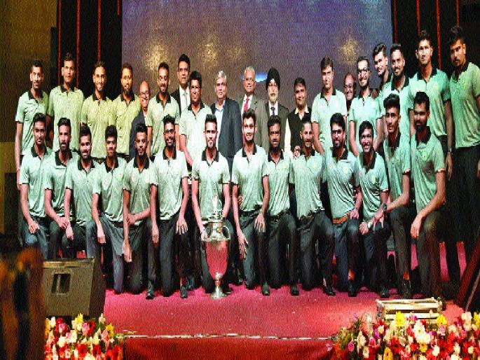  Do not run behind the money, focus on the game - Shashank Manohar | पैशामागे धावू नका, खेळावर फोकस करा - शशांक मनोहर