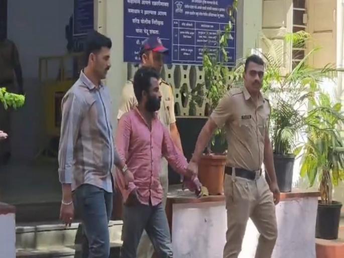 pune crime pune shaken argument over Rs 20 loan, friend stabbed in the neck | पुणे हादरले..! उधारीच्या २० रुपयावरून वाद, मित्राच्या गळ्यावर वार pune crime pune shaken argument over Rs 20 loan, friend stabbed in the neck | पुणे हादरले..! उधारीच्या २० रुपयावरून वाद, मित्राच्या गळ्यावर वार