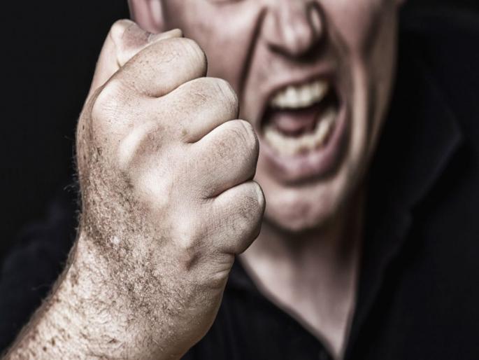 'Parents, make the flat in my name, otherwise I will take your life'! | ‘आई-बाबा, फ्लॅट माझ्या नावावर करा, नाहीतर जीव घेईन’! 'Parents, make the flat in my name, otherwise I will take your life'! | ‘आई-बाबा, फ्लॅट माझ्या नावावर करा, नाहीतर जीव घेईन’!