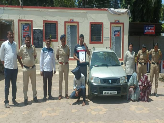 Goods worth Rs 4 lakh seized from gang from neighboring district who stole during yatra at Pimpri Pendhar | पिंपरी पेंढार येथील यात्रेमध्ये चोरी करणाऱ्या परजिल्ह्यातील टोळीकडून ४ लाखांचा मुद्देमाल जप्त