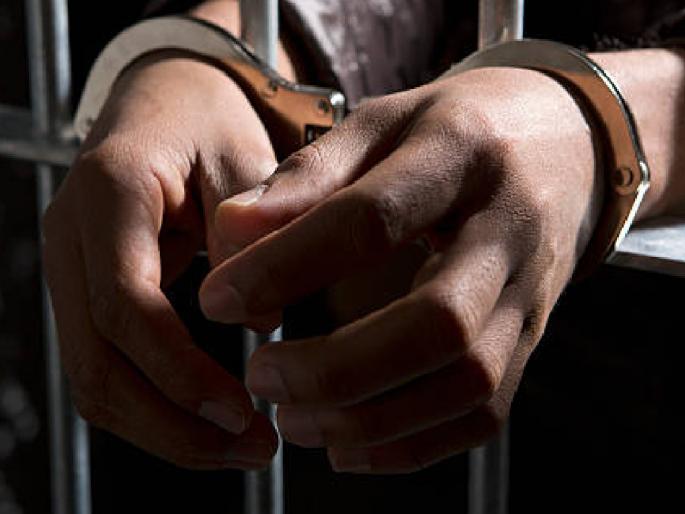 Gangster Amol Bhaskar arrested in molestation case, sent to judicial custody | Kolhapur Crime: विनयभंगाच्या गुन्ह्यात गुंड अमोल भास्कर अटकेत, न्यायालयीन कोठडीत रवानगी Gangster Amol Bhaskar arrested in molestation case, sent to judicial custody | Kolhapur Crime: विनयभंगाच्या गुन्ह्यात गुंड अमोल भास्कर अटकेत, न्यायालयीन कोठडीत रवानगी