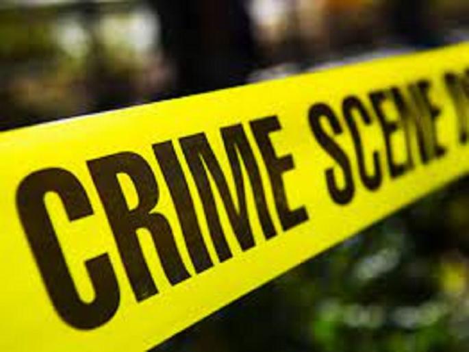 Brutal murder of a person returning to the village after completing the marriage ceremony | विवाह समारंभ आटोपून गावाकडे परतणाऱ्याचा विवस्त्र करुन निर्घृण खून