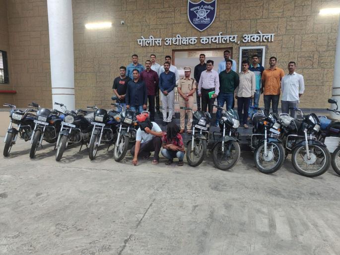 Two wheeler thief in police net; Ten bikes seized; Local Crime Branch action | दुचाकी चाेरटे पाेलिसांच्या जाळ्यात; दहा दुचाकी जप्त; स्थानिक गुन्हे शाखेची कारवाइ Two wheeler thief in police net; Ten bikes seized; Local Crime Branch action | दुचाकी चाेरटे पाेलिसांच्या जाळ्यात; दहा दुचाकी जप्त; स्थानिक गुन्हे शाखेची कारवाइ