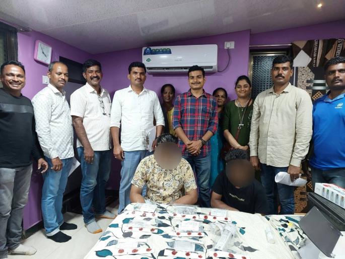 A cache of narcotics was found when the house was raided | घरावर छापा मारताच सापडला अंमली पदार्थाचा साठा A cache of narcotics was found when the house was raided | घरावर छापा मारताच सापडला अंमली पदार्थाचा साठा