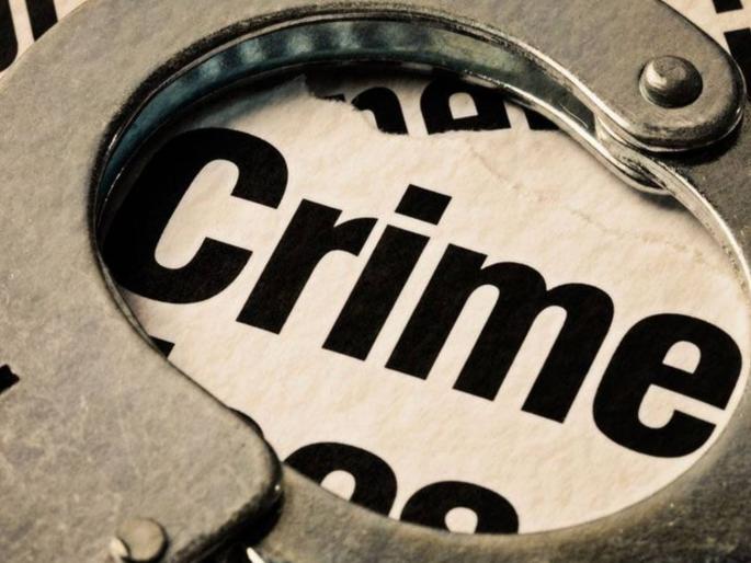 Police jailed for walking around with a knife; 50 thousand 300 rupees including two wheeler seized | चाकु घेऊन फिरला पोलिसांनी तुरुंगात टाकला; दुचाकीसह ५० हजार ३०० रुपयांचा मुद्देमाल जप्त Police jailed for walking around with a knife; 50 thousand 300 rupees including two wheeler seized | चाकु घेऊन फिरला पोलिसांनी तुरुंगात टाकला; दुचाकीसह ५० हजार ३०० रुपयांचा मुद्देमाल जप्त