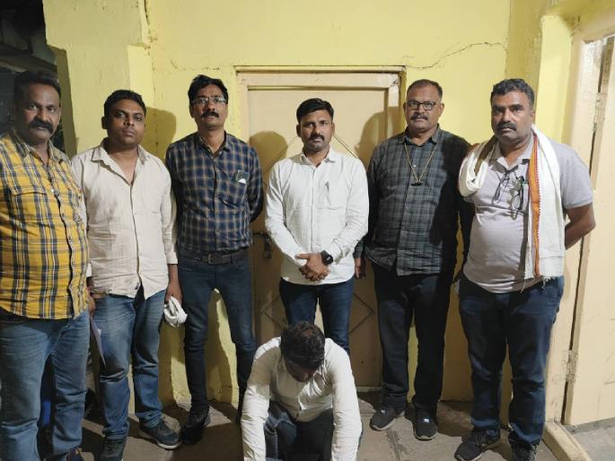 Robbed, after nine years in the hands of the police! | दरोडा टाकला, नऊ वर्षांनंतर पोलिसांच्या हाती लागला! स्थानिक गुन्हे शाखेची कारवाई Robbed, after nine years in the hands of the police! | दरोडा टाकला, नऊ वर्षांनंतर पोलिसांच्या हाती लागला! स्थानिक गुन्हे शाखेची कारवाई