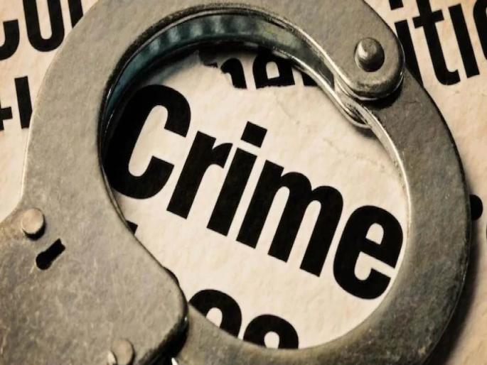 One accused arrested in case of theft in Wadi, gold shoe necklace along with cash seized | वाडी येथील चोरी प्रकरणी एका आरोपीला अटक, रोख रकमेसह सोन्याचा चपला हार जप्त One accused arrested in case of theft in Wadi, gold shoe necklace along with cash seized | वाडी येथील चोरी प्रकरणी एका आरोपीला अटक, रोख रकमेसह सोन्याचा चपला हार जप्त