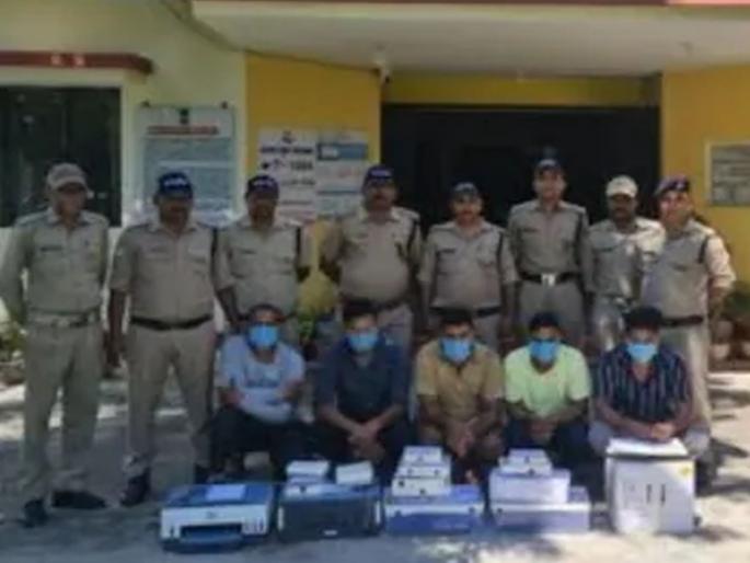 Hobby that was not fulfilled by salary, technique of printing fake notes discovered from YouTube and..., 6 people arrested | पगारातून पूर्ण होत नव्हते शौक, यूट्युबवरून शोधलं बनावट नोटा छापण्याचं तंत्र आणि..., ६ जण अटकेत Hobby that was not fulfilled by salary, technique of printing fake notes discovered from YouTube and..., 6 people arrested | पगारातून पूर्ण होत नव्हते शौक, यूट्युबवरून शोधलं बनावट नोटा छापण्याचं तंत्र आणि..., ६ जण अटकेत