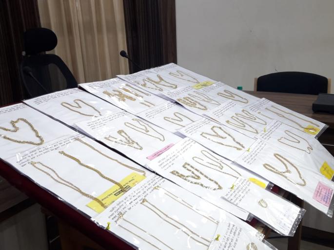 Five people were arrested in connection with the cash laundering case | हवालाची रोकड लुटीप्रकरणी पाचजणांना अटक Five people were arrested in connection with the cash laundering case | हवालाची रोकड लुटीप्रकरणी पाचजणांना अटक