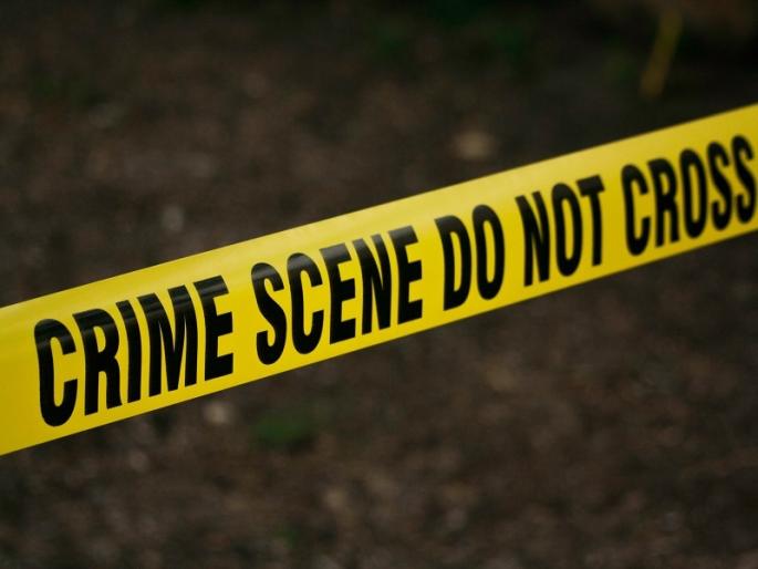 Suspected of talking to his wife on the phone, the young man was stabbed with a sharp weapon | Pune Crime: पत्नीशी फोनवर बोलत असल्याचा संशय, तरुणावर धारदार हत्याराने वार Suspected of talking to his wife on the phone, the young man was stabbed with a sharp weapon | Pune Crime: पत्नीशी फोनवर बोलत असल्याचा संशय, तरुणावर धारदार हत्याराने वार