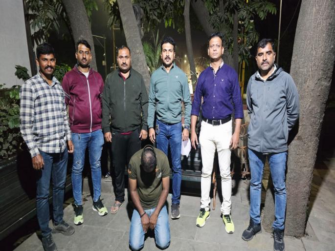 pune news the accused in the house burglary case, who was absconding for 4 years, was finally arrested by the Crime Branch | घरफोडीच्या गुन्ह्यातील ४ वर्षांपासून फरार आरोपीला अखेर गुन्हे शाखेकडून अटक