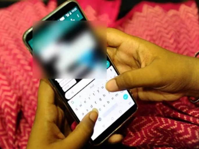 kanpur dehat constable spoke obscenely to the woman in the name of help suspended | 'पती नाही तर कधी मन...; मदतीच्या नावावर कॉन्स्टेबलने महिलेसोबत केलं अश्लील चॅटींग, एसपींनी केलं निलंबित kanpur dehat constable spoke obscenely to the woman in the name of help suspended | 'पती नाही तर कधी मन...; मदतीच्या नावावर कॉन्स्टेबलने महिलेसोबत केलं अश्लील चॅटींग, एसपींनी केलं निलंबित