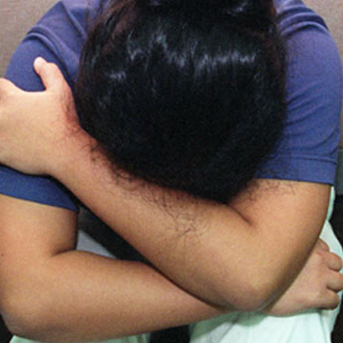 Young girl molested by goons in Nagpur | नागपुरात कुख्यात गुंडांकडून तरुणीची छेड Young girl molested by goons in Nagpur | नागपुरात कुख्यात गुंडांकडून तरुणीची छेड