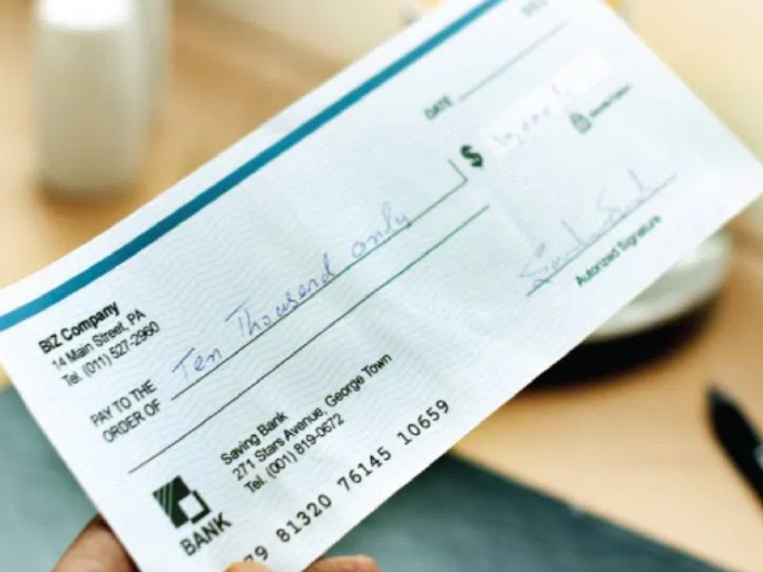 Miraj woman sentenced to 10 months in jail and fined Rs 10 lakh for not cashing a cheque | Sangli: धनादेश न वटल्याने शिक्षा, मिरजेतील महिलेला तब्बल साडेदहा लाखांचा दंड Miraj woman sentenced to 10 months in jail and fined Rs 10 lakh for not cashing a cheque | Sangli: धनादेश न वटल्याने शिक्षा, मिरजेतील महिलेला तब्बल साडेदहा लाखांचा दंड