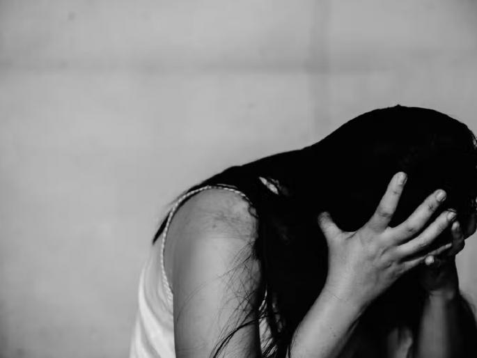 A married woman ended her life saying, "I can't bear it..."; Why did she take such an extreme step? | मला सहन होत नाही... म्हणत विवाहितेने संपवले आयुष्य; का उचलले टोकाचे पाऊल? A married woman ended her life saying, "I can't bear it..."; Why did she take such an extreme step? | मला सहन होत नाही... म्हणत विवाहितेने संपवले आयुष्य; का उचलले टोकाचे पाऊल?