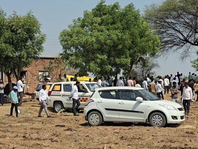 Murder of father and mother in Kakdi airport area; Shirdi shaken by double murder | काकडी विमानतळ परिसरात बाप-लेकाचा खून; दुहेरी हत्याकांडाने शिर्डी हादरली Murder of father and mother in Kakdi airport area; Shirdi shaken by double murder | काकडी विमानतळ परिसरात बाप-लेकाचा खून; दुहेरी हत्याकांडाने शिर्डी हादरली