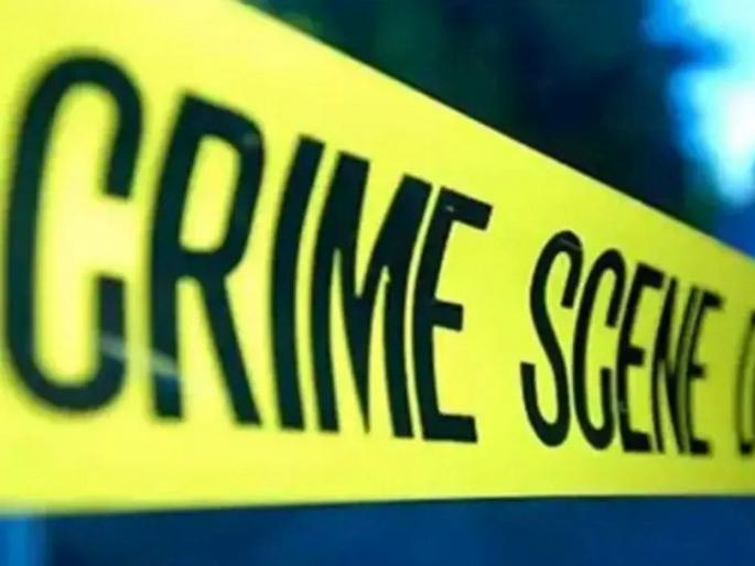 Murder due to quarrel over ringing house; Both were arrested | घराचा पत्रा वाजविल्याच्या भांडणातून खून; दोघांना अटक Murder due to quarrel over ringing house; Both were arrested | घराचा पत्रा वाजविल्याच्या भांडणातून खून; दोघांना अटक