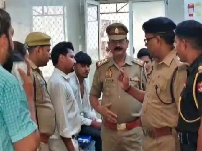 A tenth grade student was murdered by a ninth grade student, stabbed repeatedly with a knife and... | दहावीतील विद्यार्थ्याची नववीतील विद्यार्थ्याने केली हत्या, चाकूने सपासप वार केले आणि... A tenth grade student was murdered by a ninth grade student, stabbed repeatedly with a knife and... | दहावीतील विद्यार्थ्याची नववीतील विद्यार्थ्याने केली हत्या, चाकूने सपासप वार केले आणि...