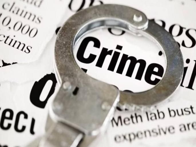 Shocking! Late to return home; Mother and grandmother beat daughter | धक्कादायक! घरी परतण्यास उशीर; आई-आजीने मुलीला दिले चटके; दोघींविरोधात गुन्हा दाखल