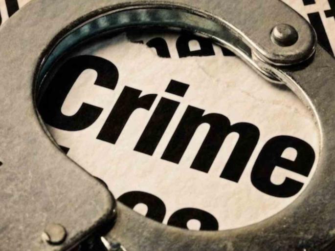 A youth attacked a constable outside the Satara bus stand | साताऱ्यात हवालदारावर कोयत्याने वार! पोलिसांकडून धरपकड, तीनजण ताब्यात A youth attacked a constable outside the Satara bus stand | साताऱ्यात हवालदारावर कोयत्याने वार! पोलिसांकडून धरपकड, तीनजण ताब्यात