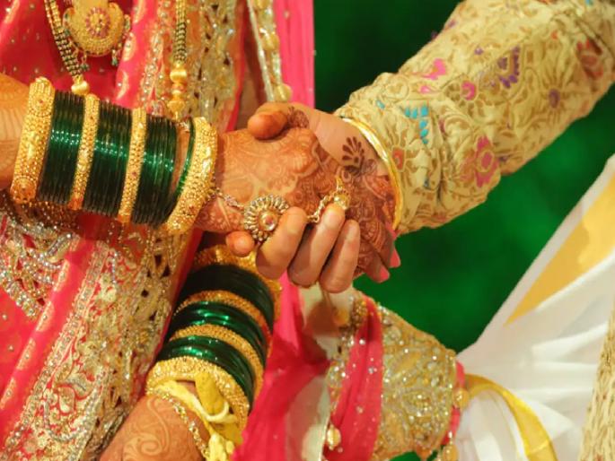 An adult was raped by a man who said he would arrange a marriage incident in Rajapur A case has been registered against one | Ratnagiri: लग्नाचे आमिष दाखविले; मुलगीच बोलतेय असे भासविले, चॅटिंगही करीत होता अन् प्रौढास घातला गंडा