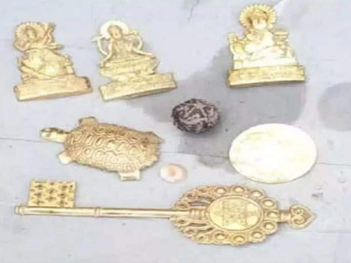 Claims of idol trap in the field, crowd of people to see the miracle, finally, shocking information has come to light | शेतात मूर्ती सापल्याचा दावा, चमत्कार पाहण्यासाठी लोकांची गर्दी, अखेर , समोर आली धक्कादायक माहिती Claims of idol trap in the field, crowd of people to see the miracle, finally, shocking information has come to light | शेतात मूर्ती सापल्याचा दावा, चमत्कार पाहण्यासाठी लोकांची गर्दी, अखेर , समोर आली धक्कादायक माहिती