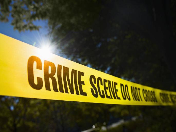 delhi double murder case man killed wife and son by stabbing them with knife for suspected of extramarital affair | धक्कादायक! पत्नीवर अनैतिक संबंधाचा संशय, पत्नी, मुलाची केली हत्या; स्वत: पोलिसांना फोन केला अन्... delhi double murder case man killed wife and son by stabbing them with knife for suspected of extramarital affair | धक्कादायक! पत्नीवर अनैतिक संबंधाचा संशय, पत्नी, मुलाची केली हत्या; स्वत: पोलिसांना फोन केला अन्...