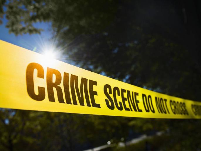 Cousin put a rod in his sister's head for reporting to the police | पोलिसात तक्रार दिल्यामुळे चुलत भावानं बहिणीच्या डोक्यात घातला रॉड! सहाजणांविरुद्ध गुन्हा Cousin put a rod in his sister's head for reporting to the police | पोलिसात तक्रार दिल्यामुळे चुलत भावानं बहिणीच्या डोक्यात घातला रॉड! सहाजणांविरुद्ध गुन्हा