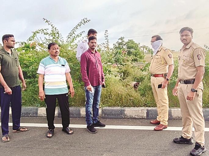 Hingoli: Husband reported missing, body found on highway divider the next day | Hingoli: पती हरवल्याची तक्रार, दुसऱ्याच दिवशी महामार्गाच्या दुभाजकावर आढळला मृतदेह