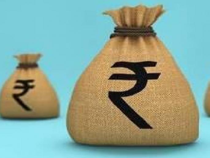 A bag containing Rs 70,000 cash was given to the scavenger in kolhapur | ..अन् पिशवीत लपवून ठेवलेल्या ७० हजाराच्या नोटा दिल्या भंगारात A bag containing Rs 70,000 cash was given to the scavenger in kolhapur | ..अन् पिशवीत लपवून ठेवलेल्या ७० हजाराच्या नोटा दिल्या भंगारात