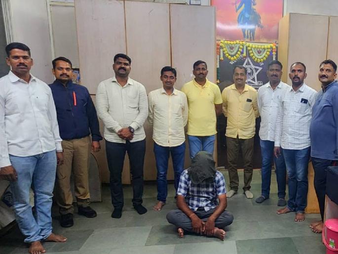 A criminal on record who robbed an elderly woman was arrested, the incident took place in Sangli | वृध्दाला लुटणाऱ्या रेकाॅर्डवरील गुन्हेगारास अटक, सांगली घडली घटना A criminal on record who robbed an elderly woman was arrested, the incident took place in Sangli | वृध्दाला लुटणाऱ्या रेकाॅर्डवरील गुन्हेगारास अटक, सांगली घडली घटना