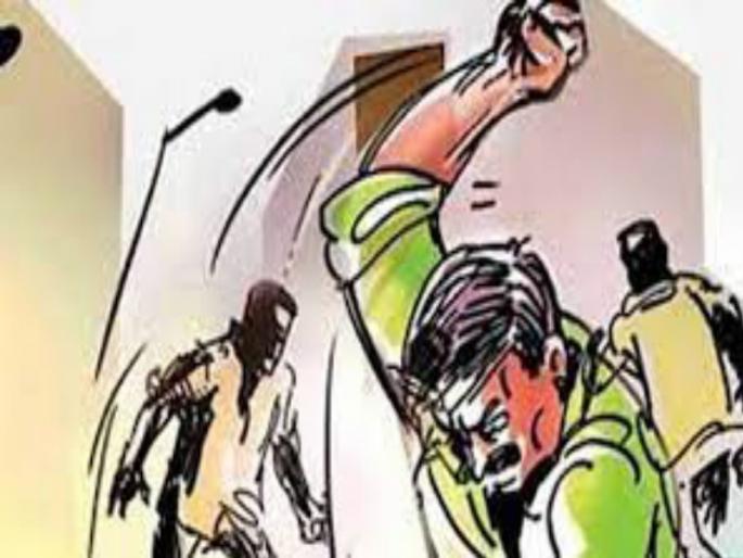 A 15-year-old girl was beaten by her mother and stoned in the head | " शिवीगाळ का केली " अशी विचारणा केल्याने आईला मारहाण करून १५ वर्षीय मुलीच्या डोक्यात घातला दगड A 15-year-old girl was beaten by her mother and stoned in the head | " शिवीगाळ का केली " अशी विचारणा केल्याने आईला मारहाण करून १५ वर्षीय मुलीच्या डोक्यात घातला दगड