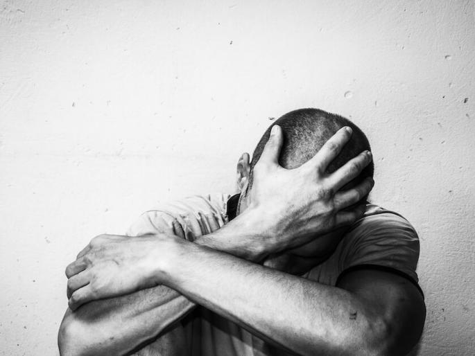 Ex-serviceman commits suicide by shooting himself; Incident in Latur | माजी सैनिकाची डाेक्यात गाेळी झाडून आत्महत्या; लातुरातील घटना Ex-serviceman commits suicide by shooting himself; Incident in Latur | माजी सैनिकाची डाेक्यात गाेळी झाडून आत्महत्या; लातुरातील घटना