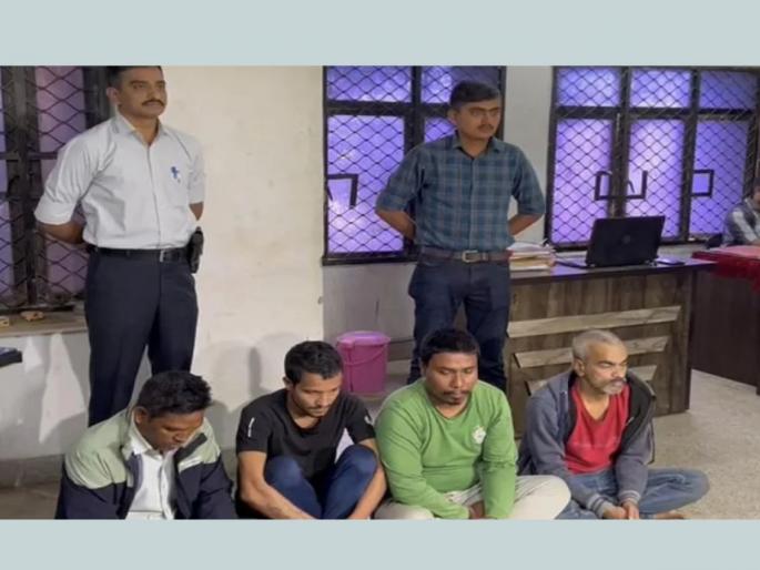 Crime News thieves fly from delhi to surat to steal gold police busted the gang | VIP चोर! सोनं चोरण्यासाठी चक्क विमानाने यायचे 'ते'; पोलिसांनी 'अशी' केली पोलखोल Crime News thieves fly from delhi to surat to steal gold police busted the gang | VIP चोर! सोनं चोरण्यासाठी चक्क विमानाने यायचे 'ते'; पोलिसांनी 'अशी' केली पोलखोल