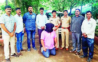 Stuck in the notorious robbery of cigarette containers | सिगारेटचे कंटेनर लांबविणाऱ्या कुख्यात दरोडेखोरास अटक Stuck in the notorious robbery of cigarette containers | सिगारेटचे कंटेनर लांबविणाऱ्या कुख्यात दरोडेखोरास अटक