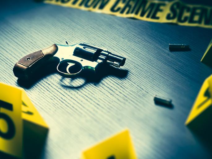 14 year student killed his classmate over seat dispute in uttar pradesh | धक्कादायक! बसण्याच्या जागेवरून वाद; १४ वर्षीय मुलाने गोळ्या झाडून केली हत्या 14 year student killed his classmate over seat dispute in uttar pradesh | धक्कादायक! बसण्याच्या जागेवरून वाद; १४ वर्षीय मुलाने गोळ्या झाडून केली हत्या