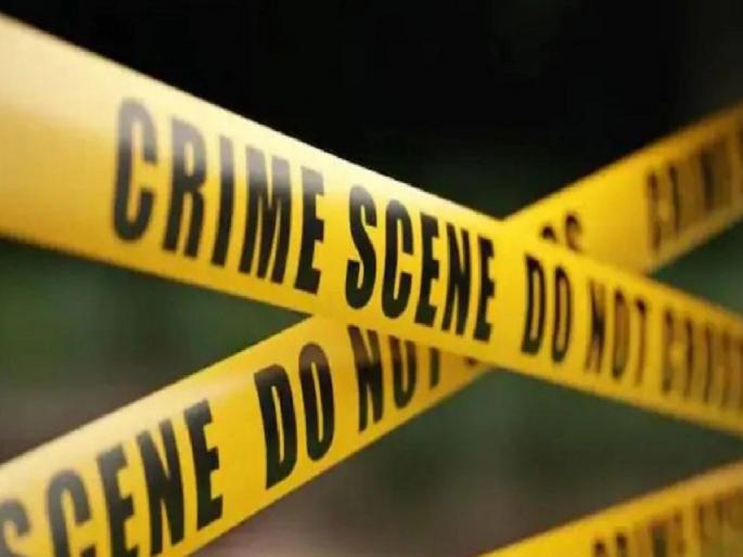 jalana news, vehicle of tehsildar was stopped and truck was stolen | तहसीलदारांच्या वाहनाला कार आडवी लावून हायवा पळविला jalana news, vehicle of tehsildar was stopped and truck was stolen | तहसीलदारांच्या वाहनाला कार आडवी लावून हायवा पळविला