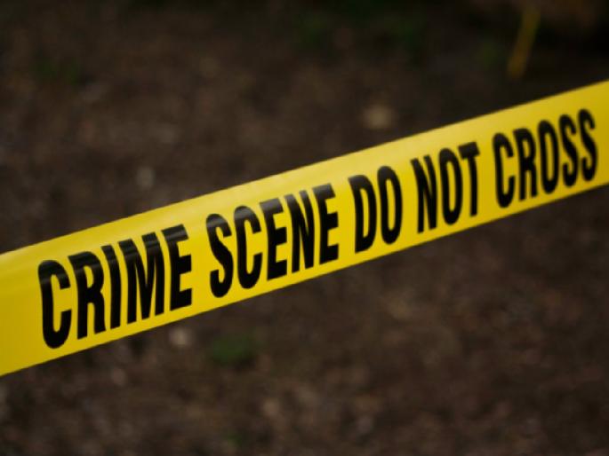 woman was killed by in Kasba Bawda, the suspects were chased and caught | कसबा बावड्यात महिलेचा कोयत्याने गळा चिरून खून, संशयितांस पाठलाग करून पकडले woman was killed by in Kasba Bawda, the suspects were chased and caught | कसबा बावड्यात महिलेचा कोयत्याने गळा चिरून खून, संशयितांस पाठलाग करून पकडले