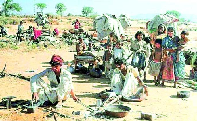 Will the tribes accused of crime be erased? | गुन्हेगाराचा ठपका लागलेल्या जमातींचा मिटेल का कलंक ? Will the tribes accused of crime be erased? | गुन्हेगाराचा ठपका लागलेल्या जमातींचा मिटेल का कलंक ?