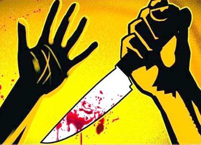 brutal murder of a liquor dealer by fifteen blows in wardha | मध्यरात्री थरार! धारदार शस्त्राने सपासप वार करून दारूविक्रेत्याचा खून brutal murder of a liquor dealer by fifteen blows in wardha | मध्यरात्री थरार! धारदार शस्त्राने सपासप वार करून दारूविक्रेत्याचा खून