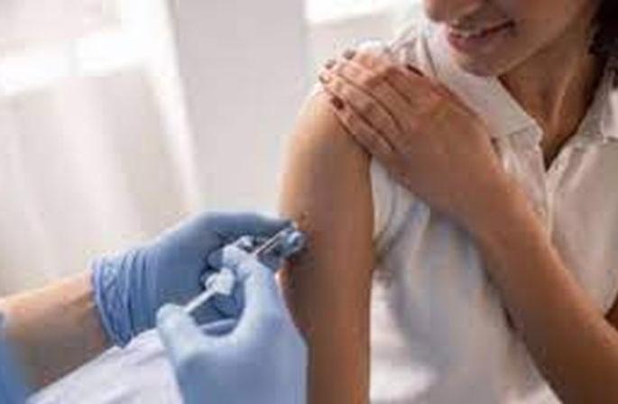 Only citizens of the most affected age group are excluded from vaccination | सर्वाधिक बाधित वयोगटातील नागरिकच लसीकरणापासून दूर Only citizens of the most affected age group are excluded from vaccination | सर्वाधिक बाधित वयोगटातील नागरिकच लसीकरणापासून दूर