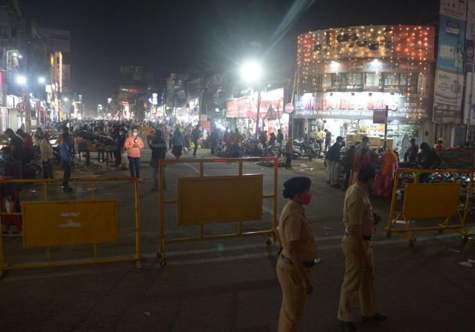In Nagpur, the administration's fever increased due to the crowd in the market | नागपुरात बाजारातील गर्दीमुळे प्रशासनाचा ताप वाढला