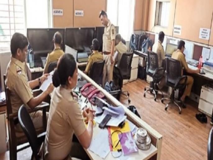 about 20 thousand complaints of railway passenger those who lost their bags forgetful railway passengers digging into the helpline | अहो, माझी बॅग हरवली... २० हजार तक्रारी, रेल्वेच्या विसराळू प्रवाशांची हेल्पलाइनवर खणखण about 20 thousand complaints of railway passenger those who lost their bags forgetful railway passengers digging into the helpline | अहो, माझी बॅग हरवली... २० हजार तक्रारी, रेल्वेच्या विसराळू प्रवाशांची हेल्पलाइनवर खणखण