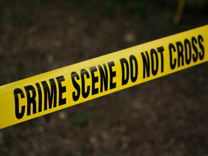 husband who brutally killed his wife and two small children in Thane was finally arrested from Haryana | ठाण्यात पत्नीसह दोन चिमुकल्या मुलांची निर्घृण हत्या करणाऱ्या पतीला अखेर हरयाणातून अटक husband who brutally killed his wife and two small children in Thane was finally arrested from Haryana | ठाण्यात पत्नीसह दोन चिमुकल्या मुलांची निर्घृण हत्या करणाऱ्या पतीला अखेर हरयाणातून अटक